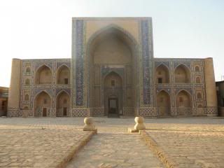 UZBEKISTAN 2014, las 1001 noches en solo 7 - Blogs de Uzbekistan - BUKHARA: el Arka, Zidon, parque Kirov y Char Minar (7)