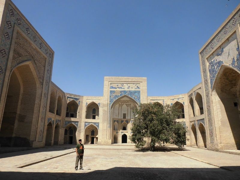 UZBEKISTAN 2014, las 1001 noches en solo 7 - Blogs de Uzbekistan - BUKHARA: el Arka, Zidon, parque Kirov y Char Minar (10)