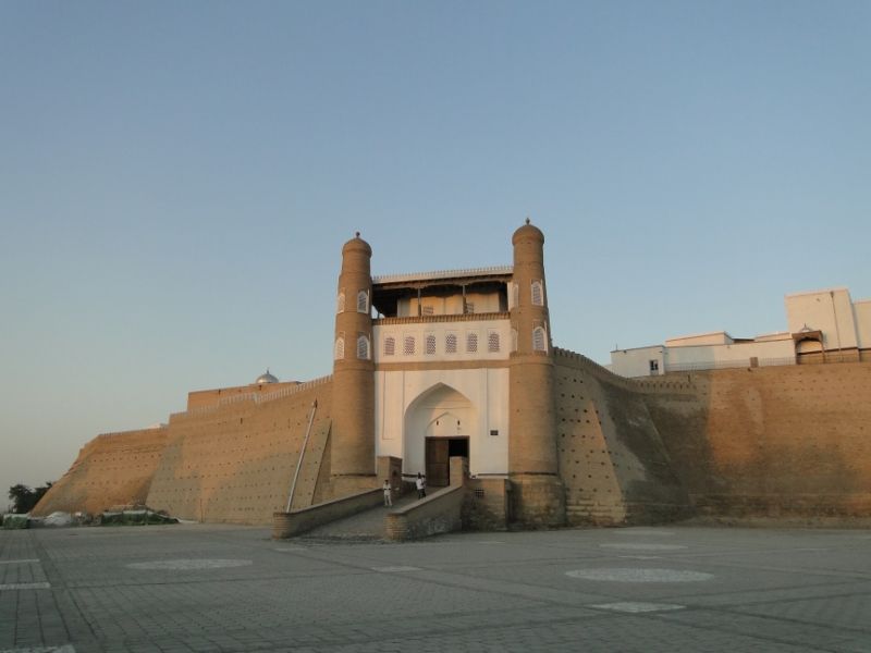 UZBEKISTAN 2014, las 1001 noches en solo 7 - Blogs de Uzbekistan - BUKHARA: el Arka, Zidon, parque Kirov y Char Minar (1)