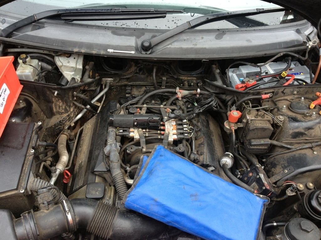 L322 How to 4.4 V8 PCV valve replacement Land Rover Zone