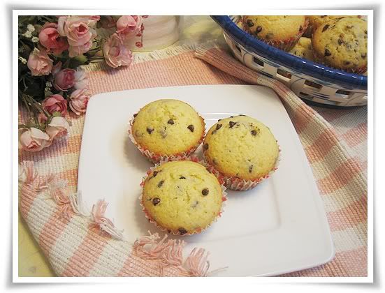 almond choc cupcakes2