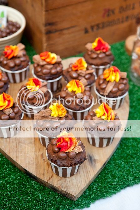 Fire-Pit-Cupcakes
